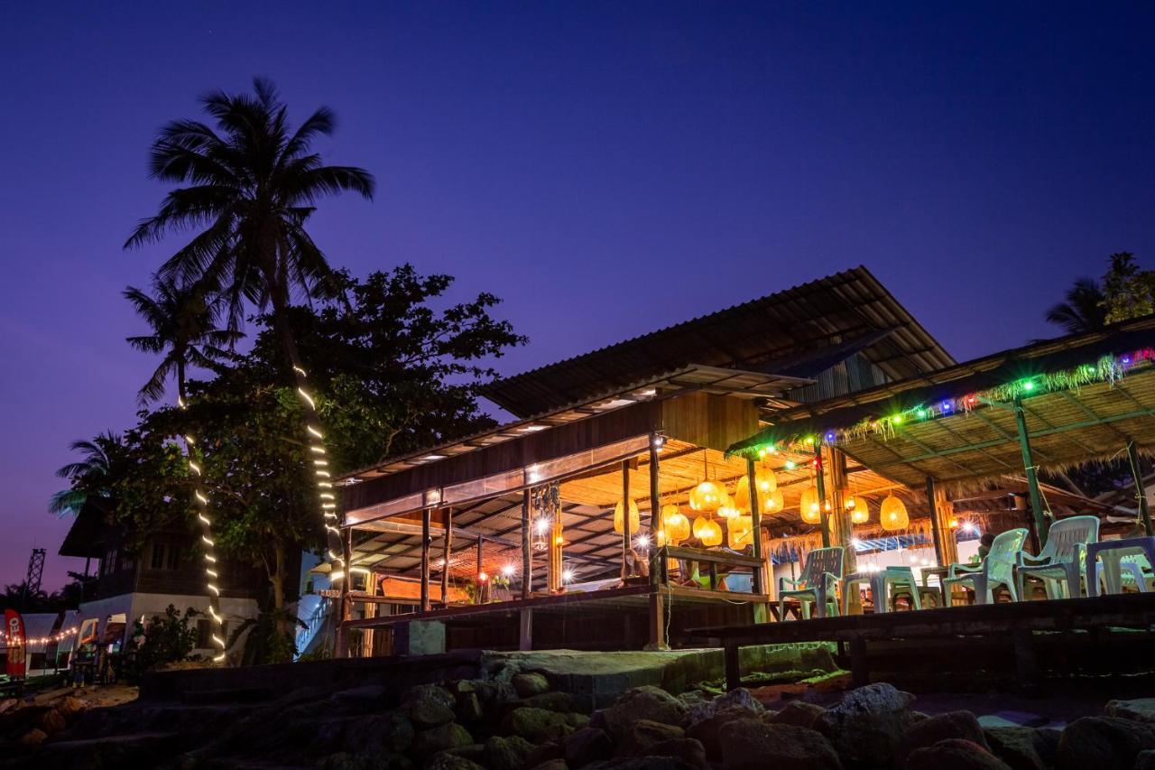The Cosy Sunset Beach Resort & Restaurant Тонгсала Екстер'єр фото