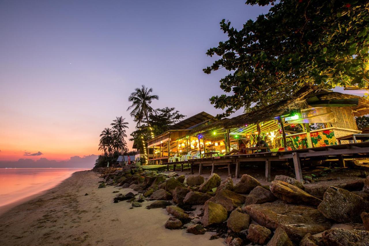 The Cosy Sunset Beach Resort & Restaurant Тонгсала Екстер'єр фото