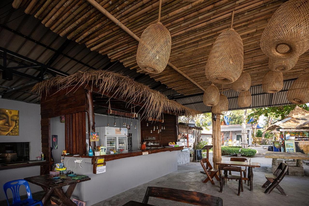 The Cosy Sunset Beach Resort & Restaurant Тонгсала Екстер'єр фото